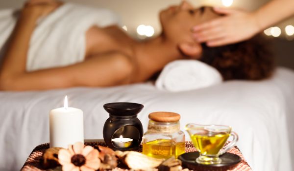 طرز استفاده روغن جوجوبا برای مو