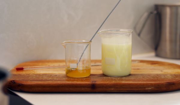 خرید روغن جوجوبا