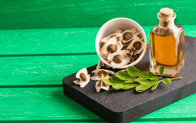 روغن مورینگا برای سفیدی پوست
